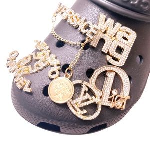 ❤️❤️❤️Gold 8pc Croc Charms